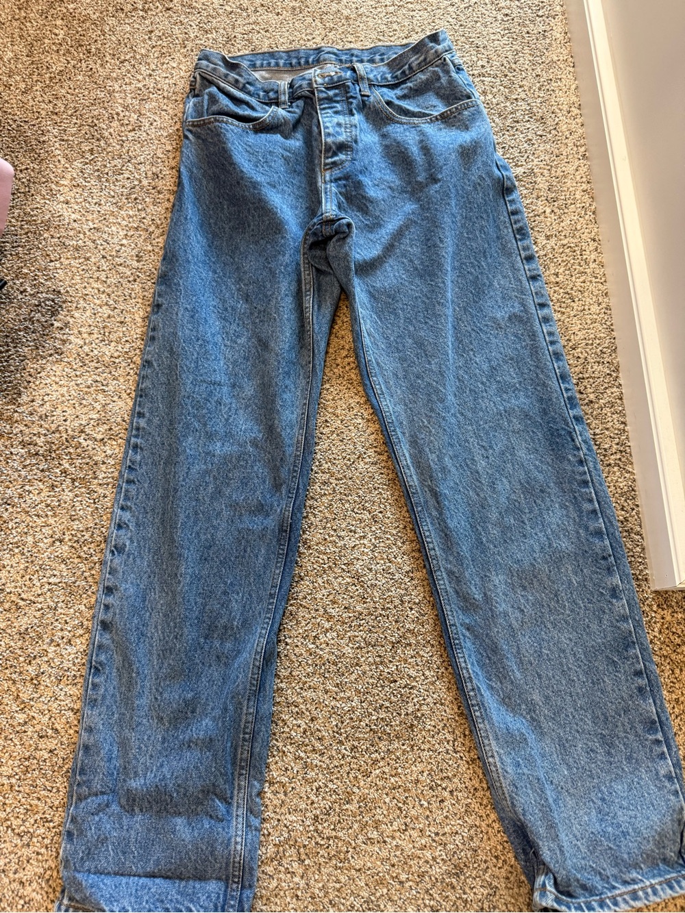 Classic Straight-Leg Women’s Jeans in Medium Blue